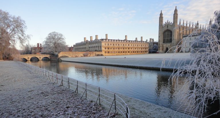 A chilly scene behind King's College,Cambridge