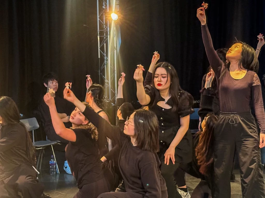 CSVPA Drama students Chaos
